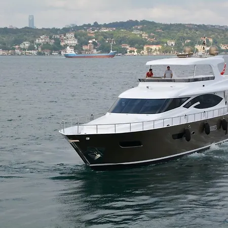 Galataport Yachting ספינת מלון