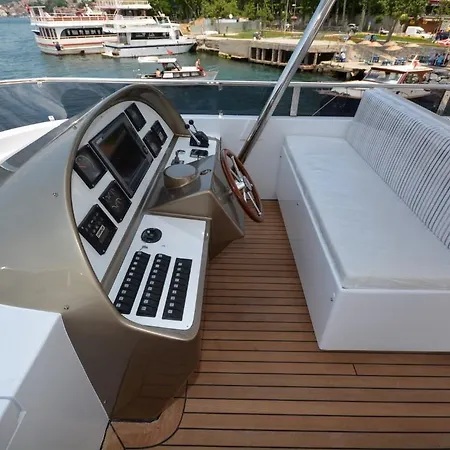 ספינת מלון Galataport Yachting *