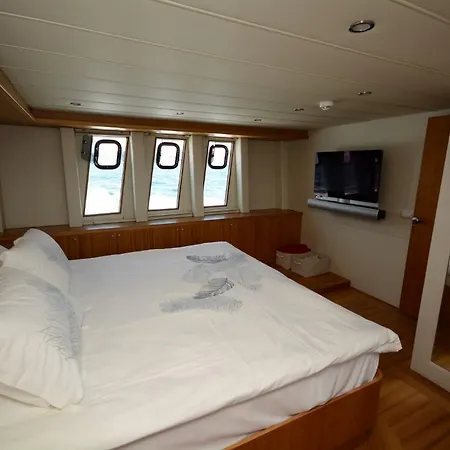 Båthotell Galataport Yachting Istanbul